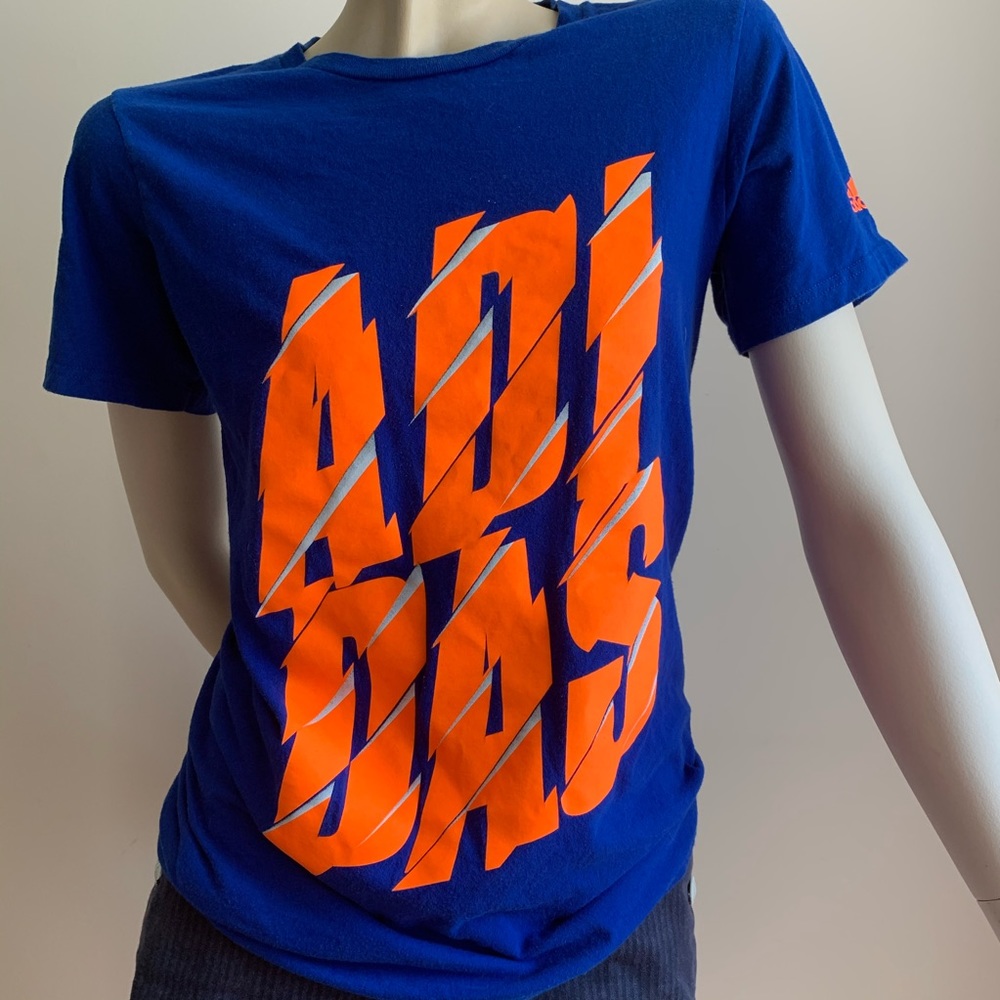🐚🪼 2/15$ TOPS 🪼🐚  Blue and neon orange adidas shirt